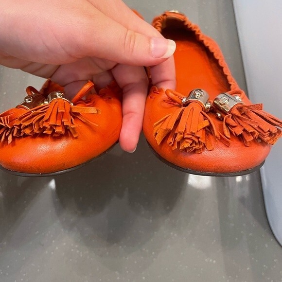 Tory Burch Orange Leather Tassel Scrunch Ballet Flats Size 7 - Picture 8 of 11
